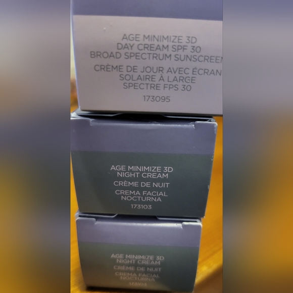 $90/ 2 Age Minimize 3D Night Cream and 1 Age 3D Day cream/ Oil Skin - Picture 3 of 3